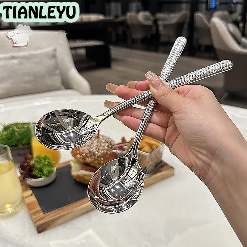TIANLEYU [] ช้อนสแตนเลสหนา, ช้อนหม้อไฟโรงแรมสร้างสรรค์ด้ามยาวเกาหลี, เครื่องครัว ราคา 36 บาท*ส่งฟรี