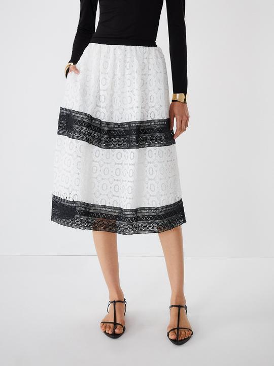 [Pomelo] Lace Skirt ราคา 1,899 บาท*ส่งฟรี