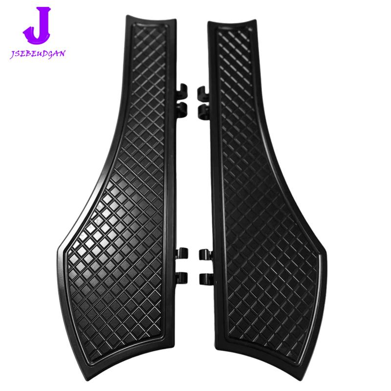 【Huang Li Electronics】Driver Anti-Slip Footpegs Floorboards for Touring Road Glide/Street Glide/Road / Glide/Softail FL ราคา 5,991 บาท*ส่งฟรี