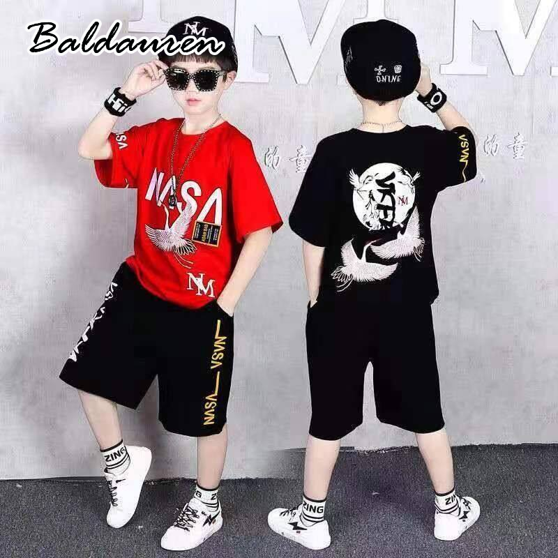 Salomé ชุดเด็กผุ้ชาย เสื้อขยีใบเด็ก ชุดสูทสองชิ้นของเด็กผู้ชาย,ชุดสูทแขนสั้นขนาดใหญ่และขนาดกลางทันสมัยสไตล์เกาหลี SB220330 2203312 ราคา 49 บาท*ส่งฟรี