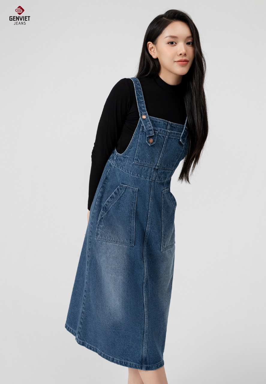 Yếm đầm nữ Genviet Jeans mềm mát, trẻ trung, năng động TY524J8415