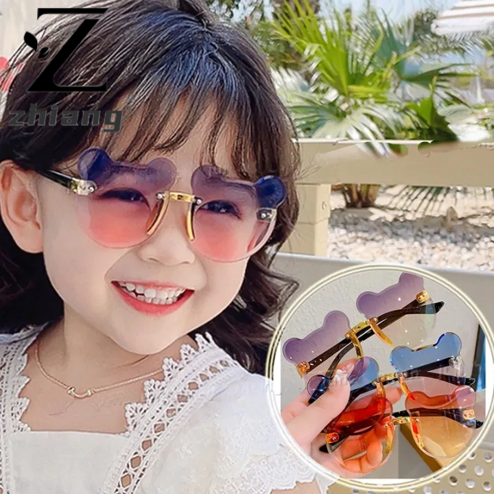 Zhiang แว่นตาป้องกันรังสี UV การ์ตูนรูปหมีไล่เฉดสีหลากสีรูปหมี UV400แว่นกันแดดสำหรับเด็กน่ารักสำหรับเด็กแว่นตาวันหยุดสงกรานต์ เทศกาลสงกรานต์ ราคา  9 บาท*ส่งฟรี