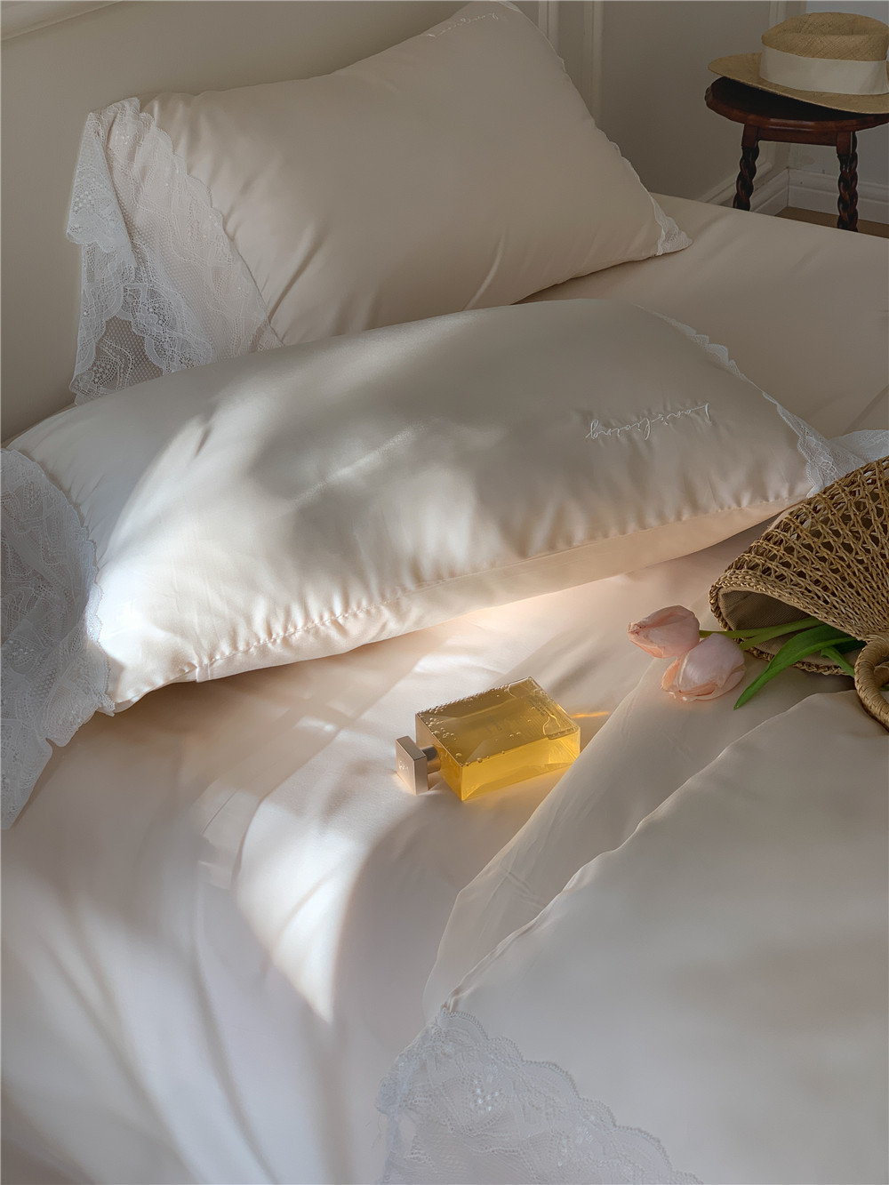 French Entry Lux Little Lady 60 Tencel Dört Parça Set Summer Cool Feeling Silky Sleep Naked Ice İpek Yorgan Kılıfı Yatak Örtüsü Yatak Örtüsü