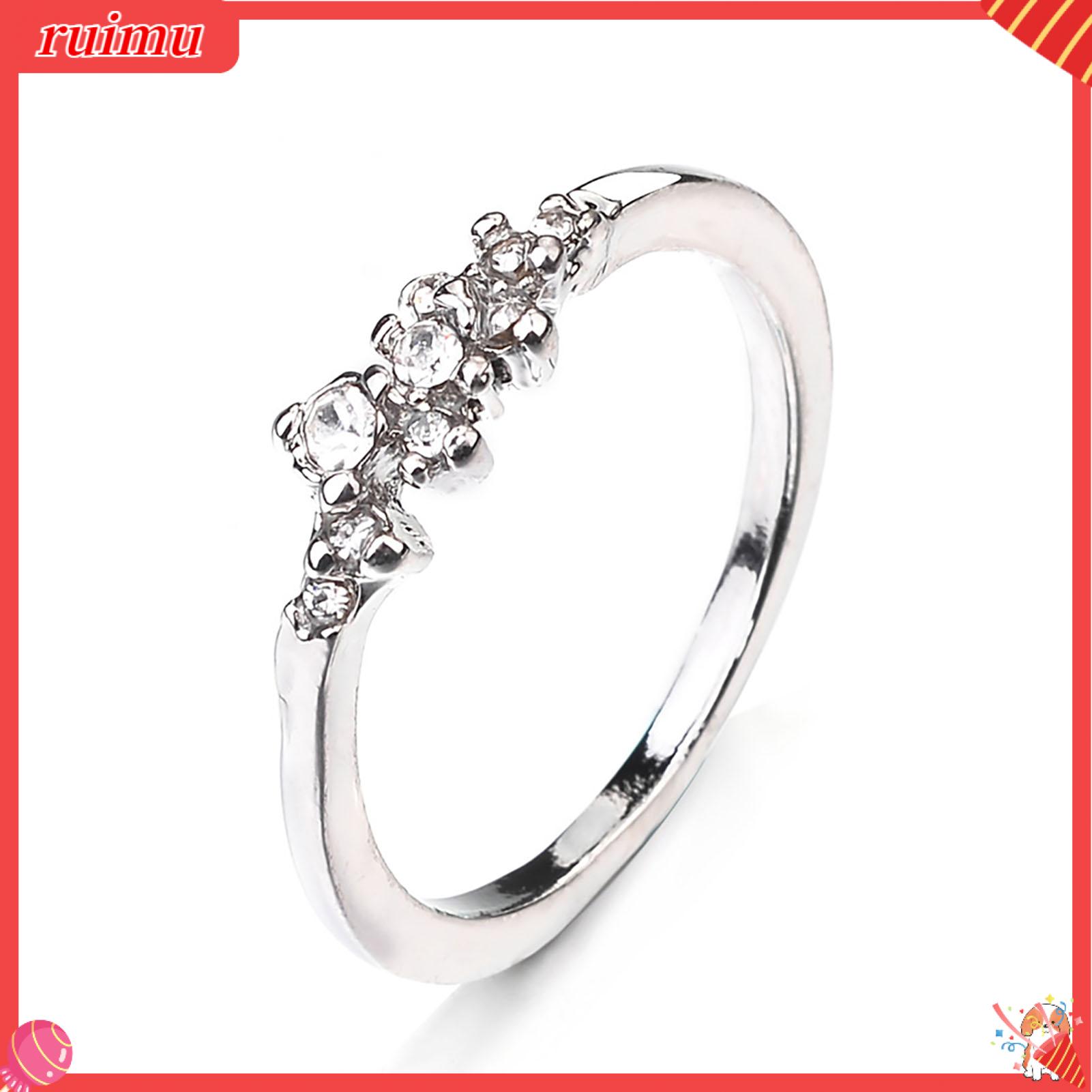 ruimu Women Ring Simple Plated Shiny 9 Rhinestones Knuckle Ring for Dating Chic Wedding Circlet