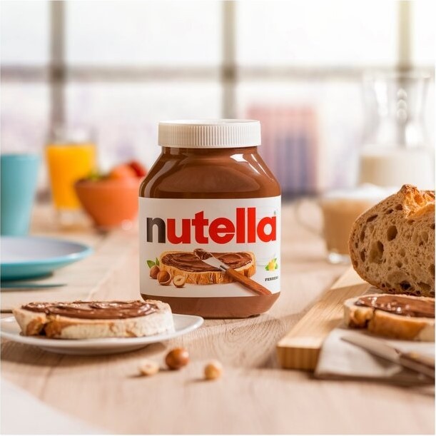 TÙY CHỌN DATE / NUTELLA + HỘP NHỰA LỚN 680g + BƠ HẠT PHỈ CA CAO PHẾT BÁNH MÌ Hazelnut Spread with Cocoa