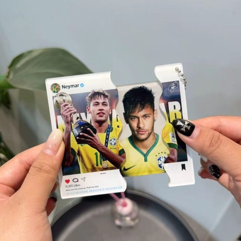 Móc khóa ngôi sao World Cup với hình Messi Ronaldo Mbappé Haaland và Neymar