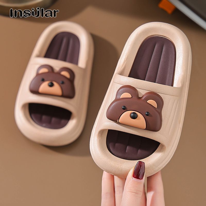 Insular รองเท้าแตะเด็กฤดูร้อนเด็กหญิงกันลื่นเด็กชายรองเท้าแตะเด็กหญิงรองเท้าแตะห้องน้ำเด็กชายการ์ตูนน่ารักเด็กเงียบ ราคา 154 บาท*ส่งฟรี