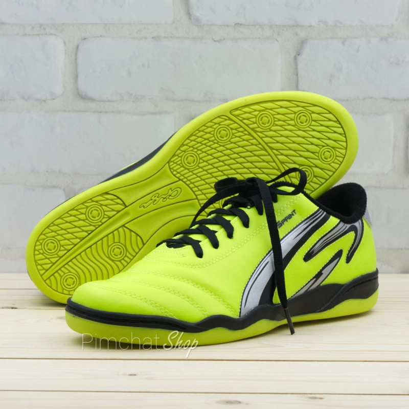ภาพหน้าปกสินค้าGIGA รองเท้าฟุตซอล รองเท้ากีฬา รุ่น FG410 สีเหลืองเขียว