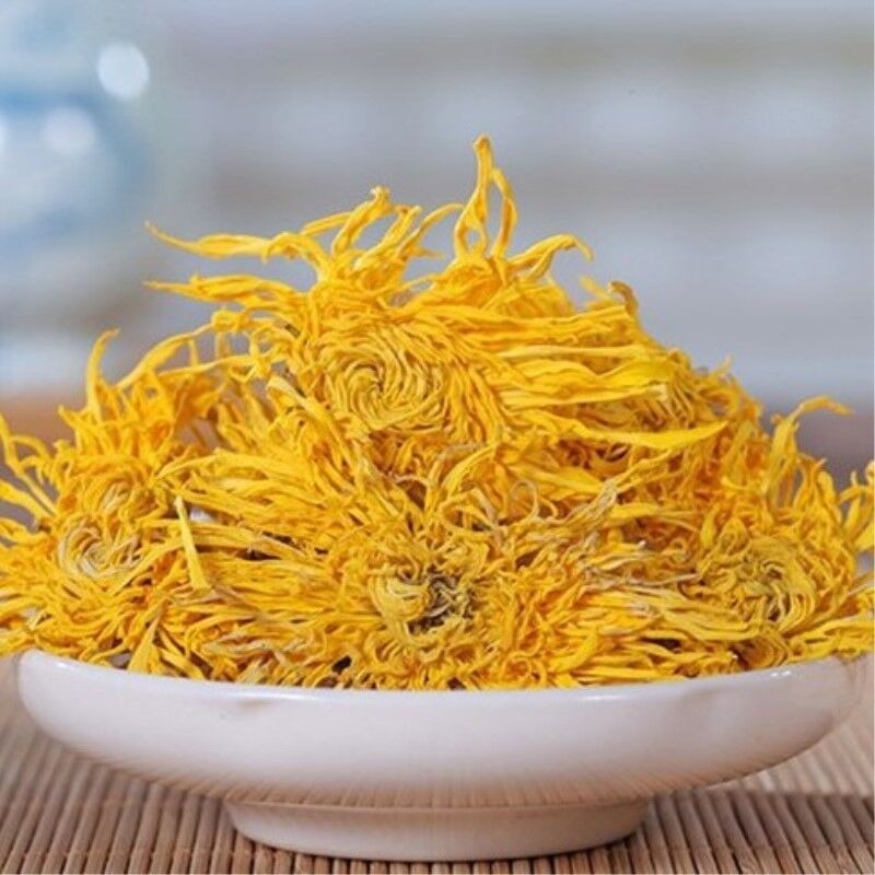 Gold Huang Ju 4 pieces chrysanthemum A large Cup of Organic Herbal Tea in Summer ราคา 49 บาท*ส่งฟรี