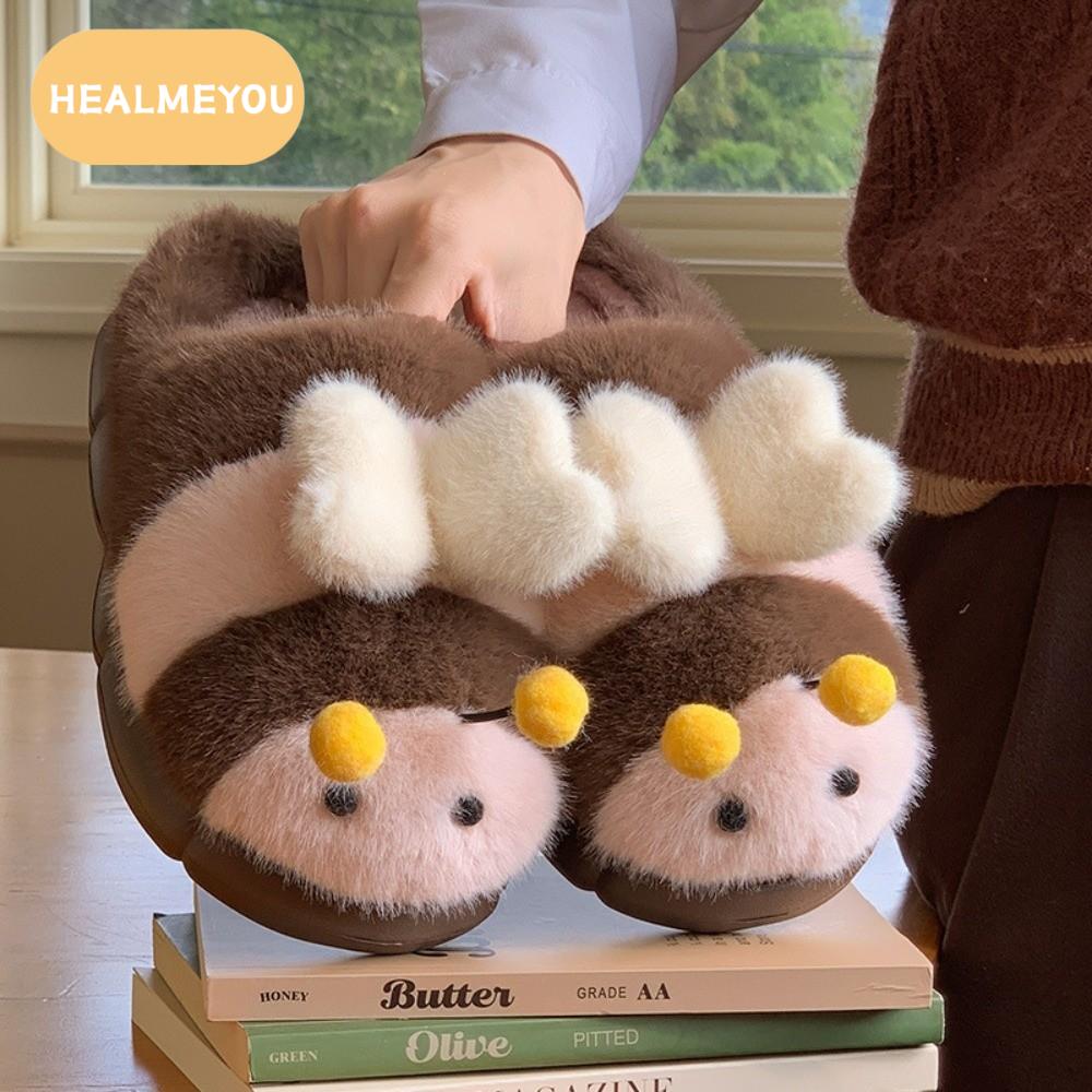 HEALMEYOU ผึ้งน้อย 3D รองเท้าแตะผ้าพลัชรูปผึ้งการ์ตูน การ์ตูน ฟูฟ่อง รองเท้าแตะขนสัตว์อุ่น นุ่มนวล นักเรียน รองเท้าแตะผึ้ง Y2K ผู้หญิง ราคา 261 บาท*ส่งฟรี