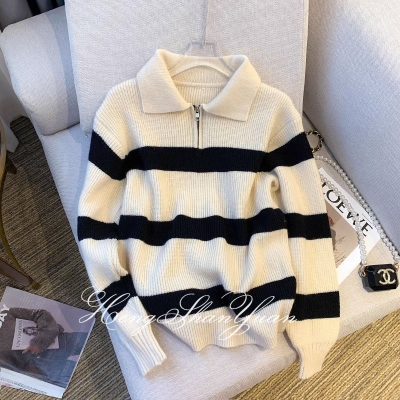 Hengshanyuan cổ áo polo Áo len sọc cho nữ áo dài tay dáng rộng phong cách cổ điển Áo len dệt Hàn Quốc rộng đa năng màu đen và áo len trắng
