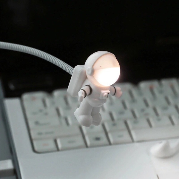 Bảng giá Đèn LED phi hành gia, đèn phi hành gia, đèn trang trí cổng sạc USB có thể điều chỉnh cho laptop-ẢNH THẬT Phong Vũ