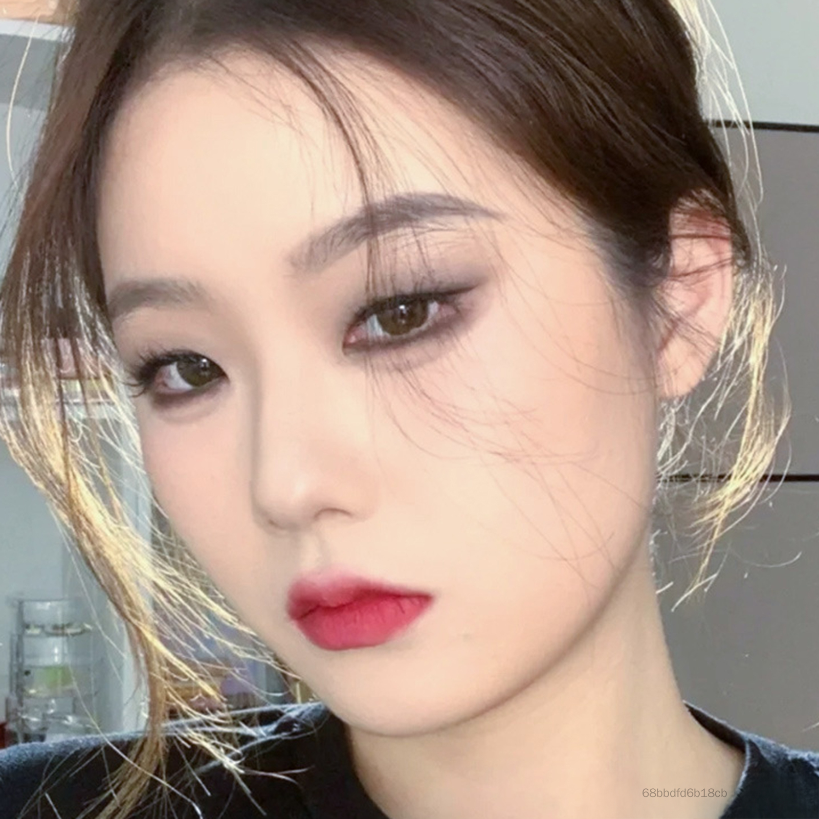 Cape 25 Lucky Eyeshadow Palette hạt sáng lâu dài tự nhiên trà sữa mặt đất mỹ phẩm EFD-VN