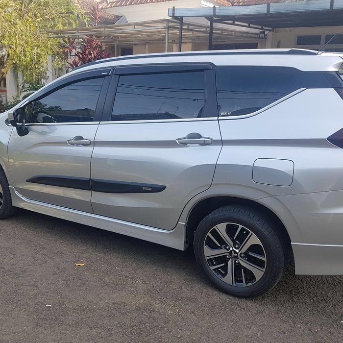 SIDE BODY MOLDING MITSUBISHI XPANDER - The Car People Harga 1,840,000 rupiah*Gratis Ongkir