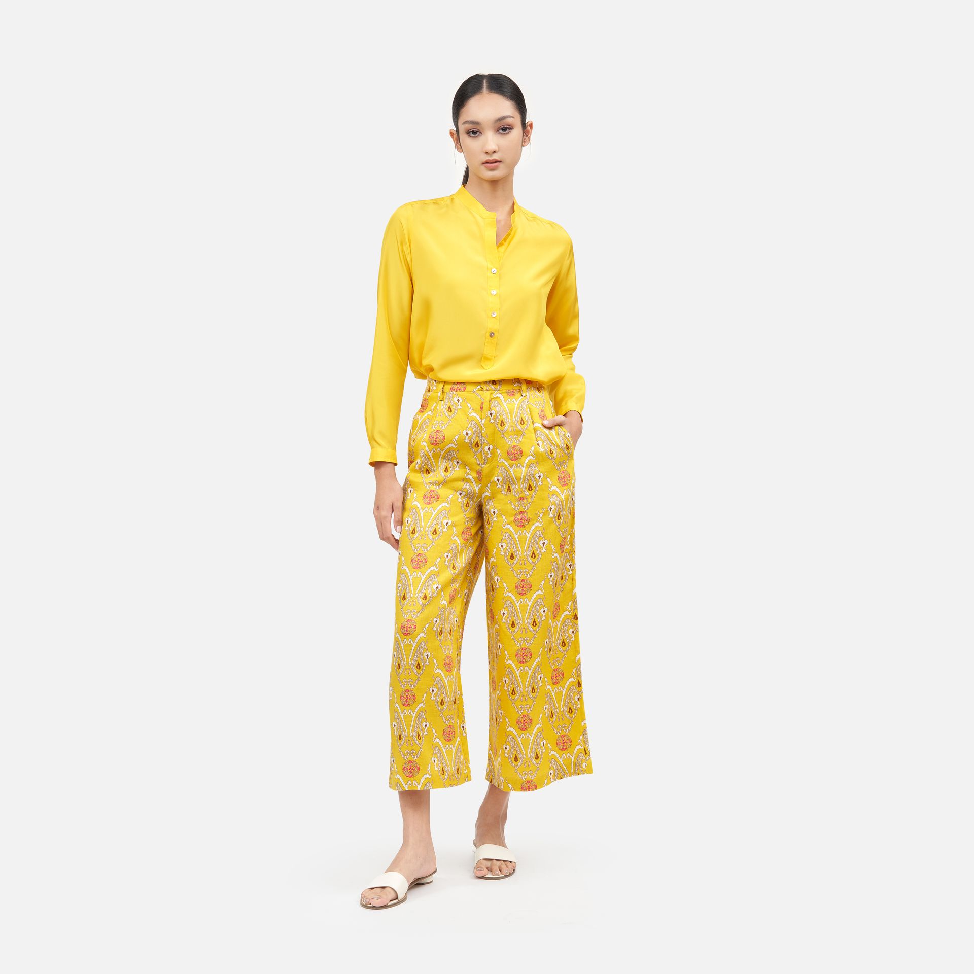 Solid Silk Habotai Polo Ls Mandarin Top - Yellow ราคา 1,650 บาท*ส่งฟรี