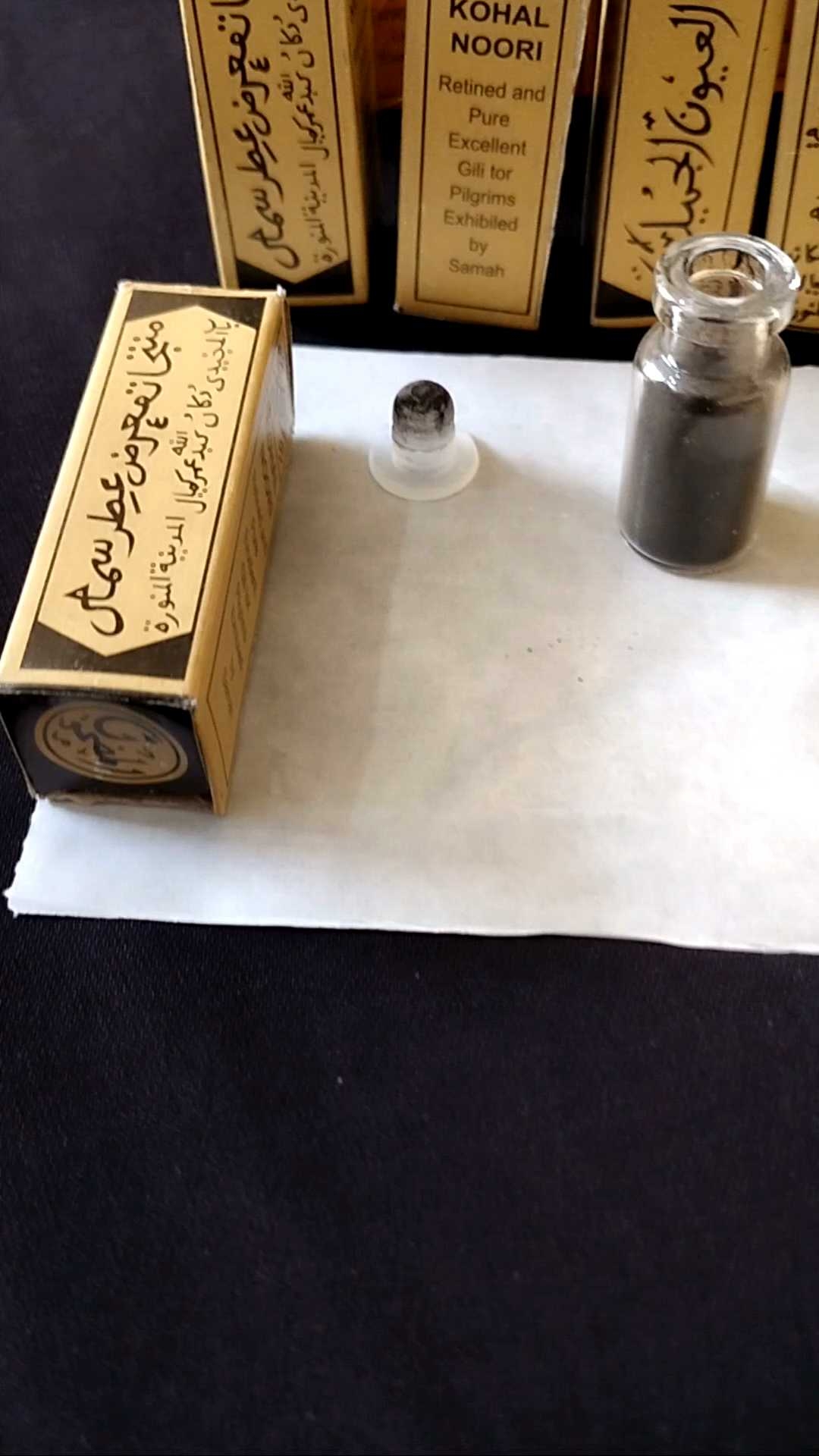 Katta kokrak uchlari bilan yapon porno Bokira qizlarning kichkina kokraklari