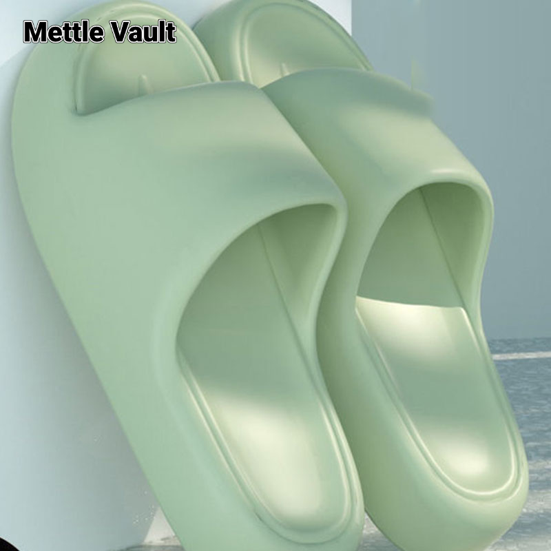 Mettle Vault MANBAZUJI Slippers EVA household anti-slip and anti-odor new sandals bathroom bath outside slippers wear ราคา 90 บาท*ส่งฟรี