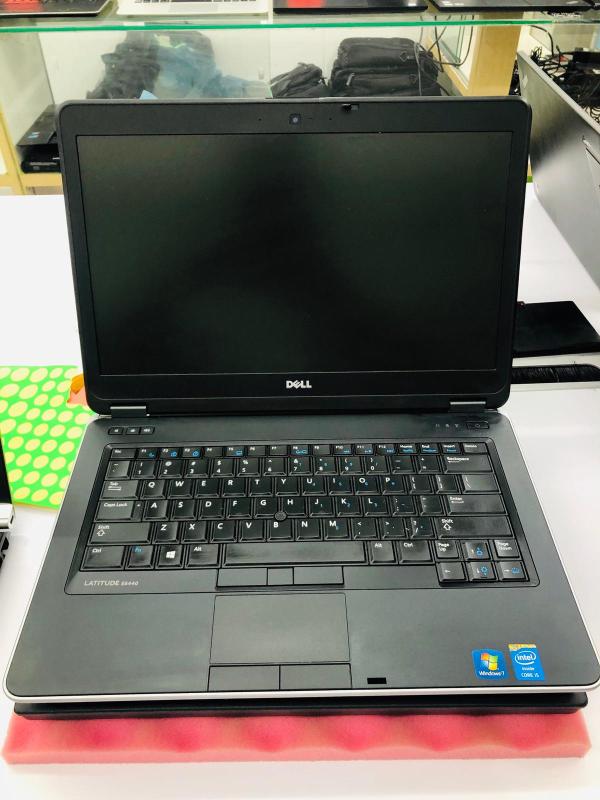 DELL LATITUDE E7440 LAPTOP*******WELCOME OFFER FOR LAZADA******** AuGust Deals (BEST USED LAPTOP FOR STUDENT AND OFFICE)DELL LATITUDE E7440 I5-4TH GEN 8GB RAM,256GB SSD WINDOWS 10 PRO******OFFER VALID FOR ONE WEEK ONLY********