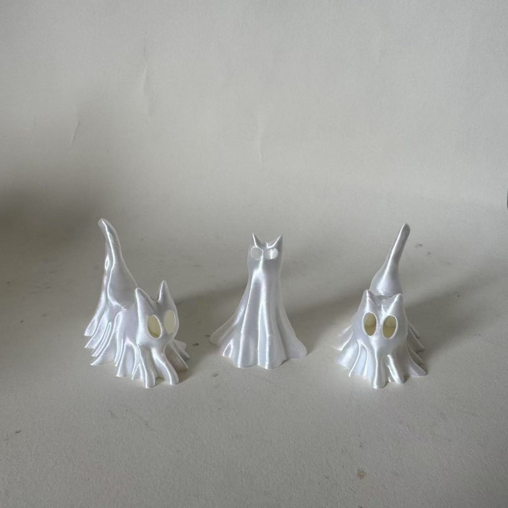 3PCS/SET Plastic Material Halloween Cat Figurines Funny Glow-in-the-Dark Tabletop Shelf Figurines Office Decor Unique Design Ghostly Cats Christmas Decoration