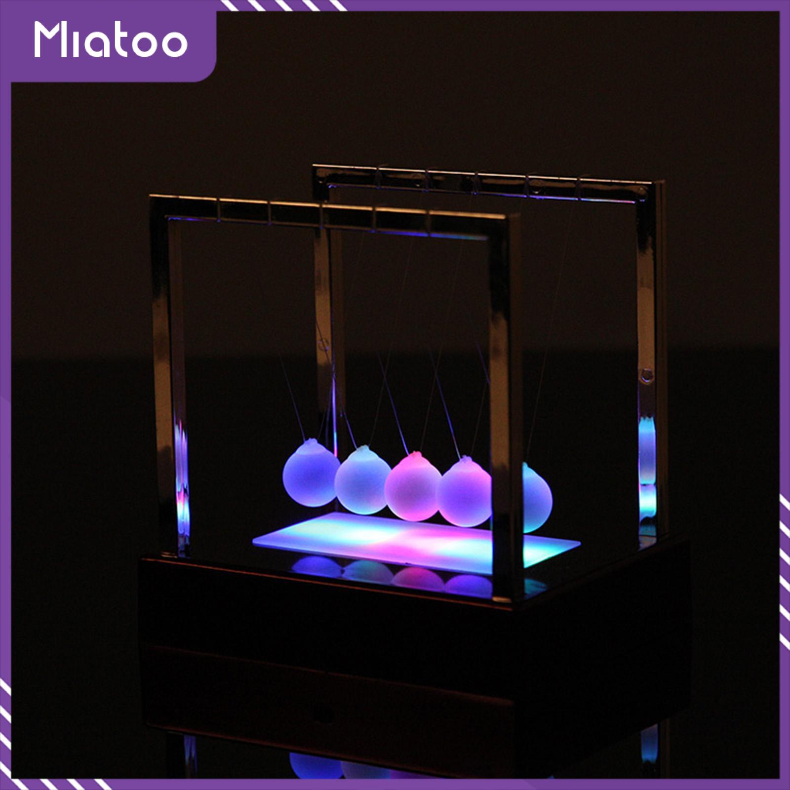 Miatoo con lắc newtons Con Lắc con lắc newtons bóng cân bằng Với Đầy Màu Sắc Ánh Sáng Vật Lý đồ chơi học tập Máy Tính Để Bàn Đu Dây Quả Bóng Cho văn phòng nhà cửa