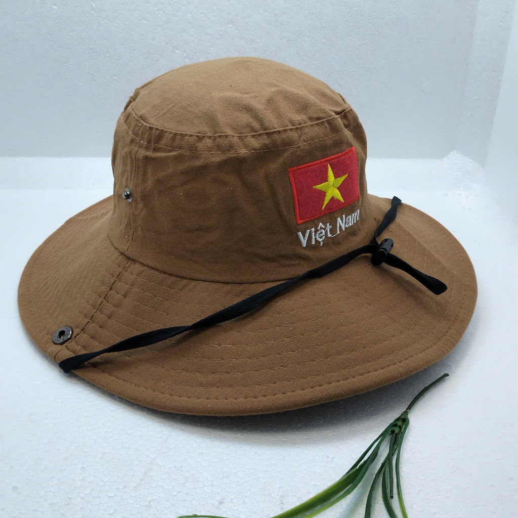 Hat with Embroidered Vietnamese Flag. Wide-Brimmed Hat for Men Working in the Fields Made of Kaki Fabric. - 4