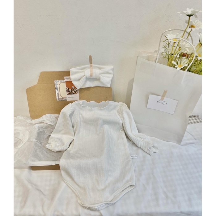Bodysuit + turban thun gân hàn trắng em bé nani room