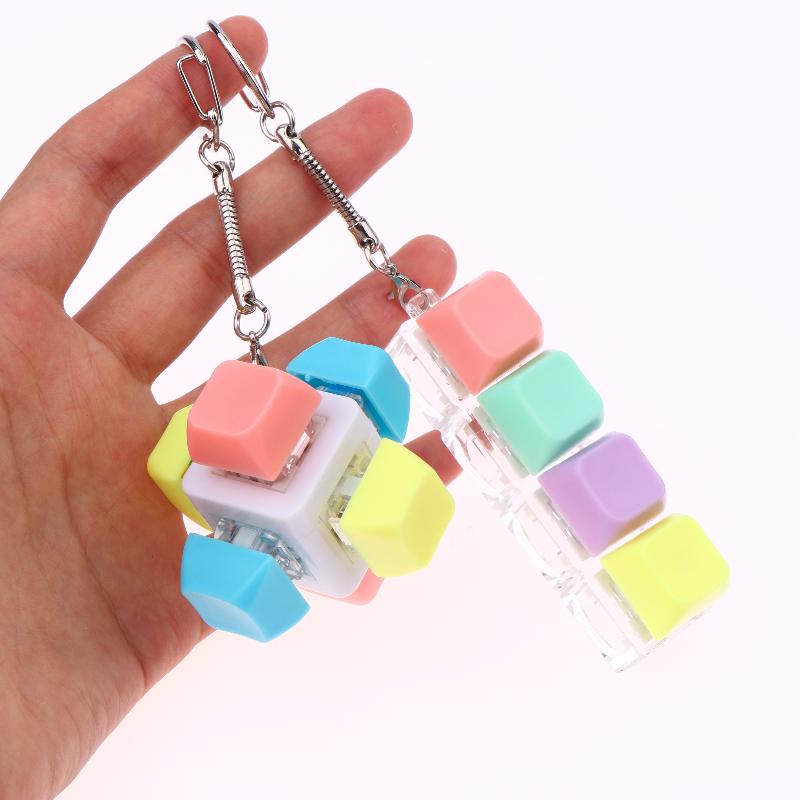 💝【Special price】💝UWO 1pcs chàng trai cô gái chống căng thẳng ngón tay Bàn phím trò chơi Keychain ﻿không có ánh sáng giải nén 9 Bàn phím Đồ chơi chìa khóa cho người lớn Antistress đồ chơi