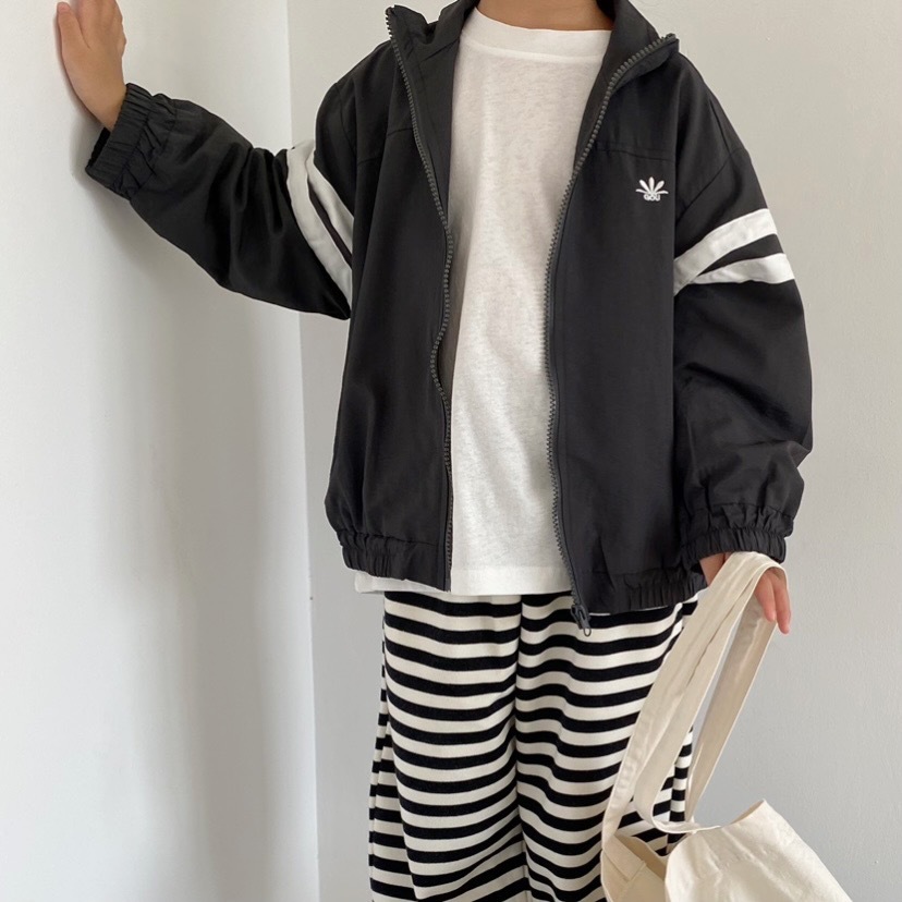 [KFJND] Korean version spring children's embroidery jacket Boys girls treasure Japanese collar jacket zipper shirt Baby sports sweater ราคา  17,382 บาท*ส่งฟรี