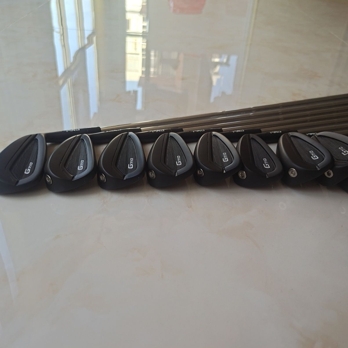 PING G710 Golf Kulüpleri Golf Ütüleri 4-9/PW/UW/SW Kulüp Ütüleri S/SR/R Flex Grafit/Çelik Mil ve Kafa Örtüsü A Set 9 ADET