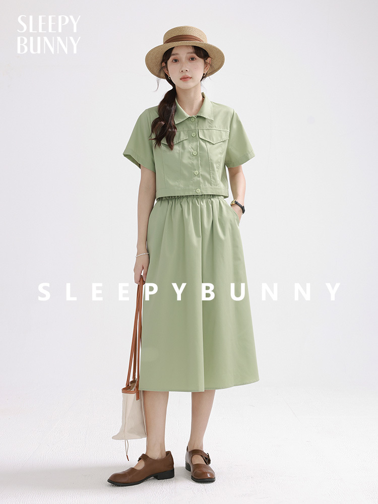 SLEEPY BUNNY Casual Fresh Chic Two Piece Shirt Skirt Set Summer Green Short Sleeve Top with High Waist Midi Skirt Outfit Women Petite Style ราคา 1,540 บาท*ส่งฟรี