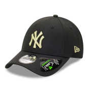 New Era Yankees Seasonal Repreve Black Logo Adjustable Cap