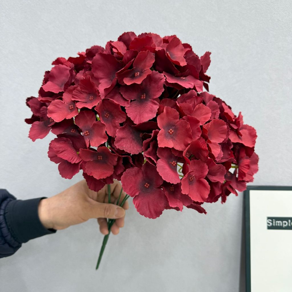 Bunga Hortensia Artificial Jumbo 5 Kepala dengan Daun - Dekorasi Wedding & Kamar
