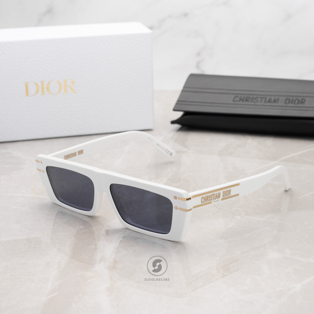 แว่นกันแดด DIOR SIGNATURE S2U-50B0 ราคา 17,500 บาท*ส่งฟรี