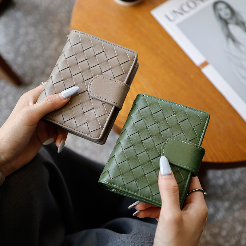 Women's fashionable sheepskin woven , zero wallet, women's two fold card bag, genuine leather multi slot wallet OPPE
