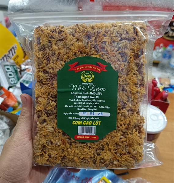 Cơm cháy gạo lứt Nguyên Khương
