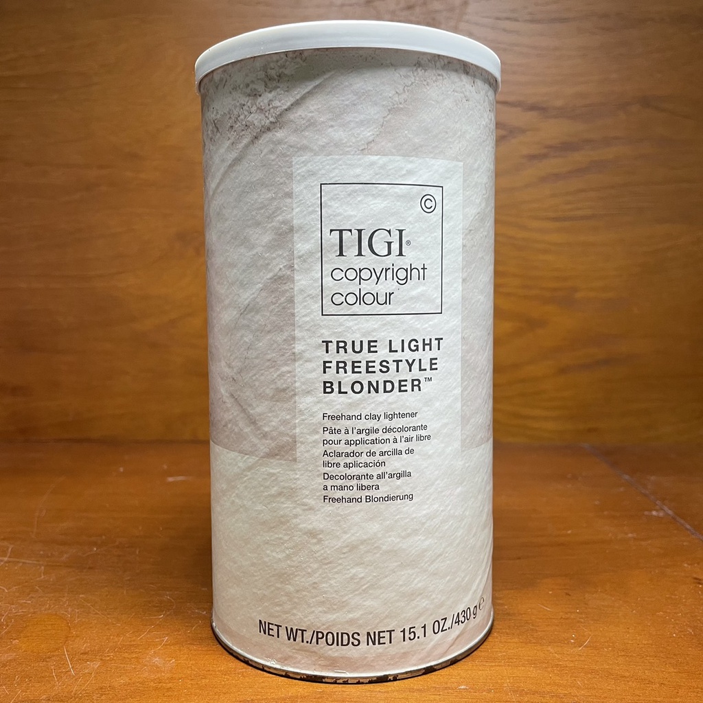 Bột tẩy dạng đất sét nâng sáng TIGI Copyright True Light  Freestyle Blonder 430g
