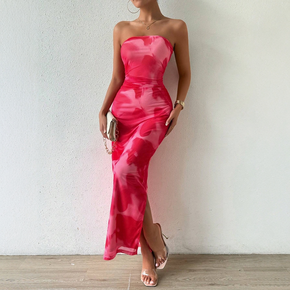 Closet Crush ชุดเดรสยาว เกาะอก ผ่าข้าง ลายดอก สีชมพู สีเหลือง ราคา 208 บาท*ส่งฟรี