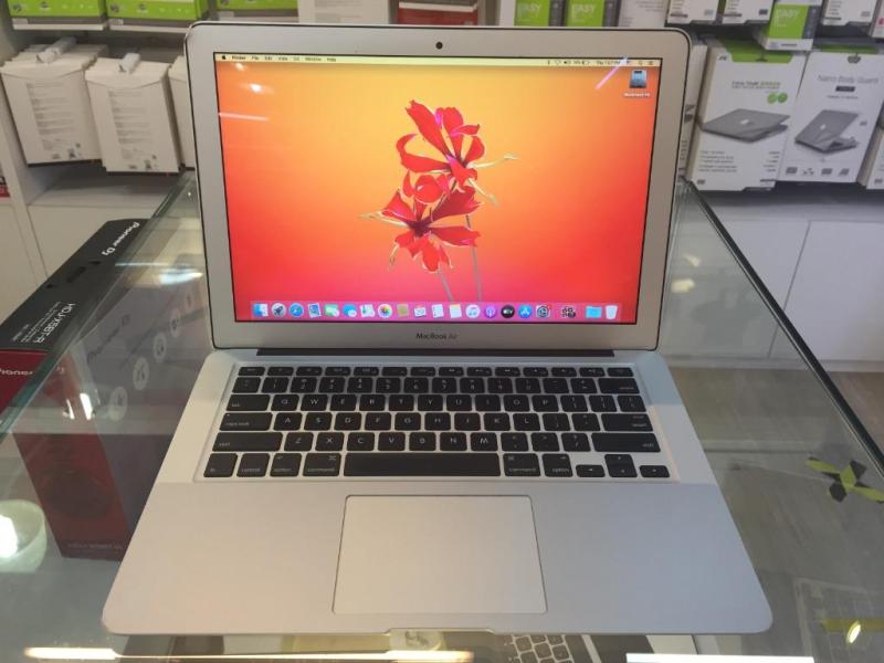 Mac Book Air (Catalina) 13-inch Mid 2012