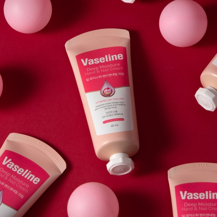 KEM DƯỠNG DA TAY & MÓNG VASELINE 24H DEEP MOISTURE HAND & NAIL CREAM 60ML