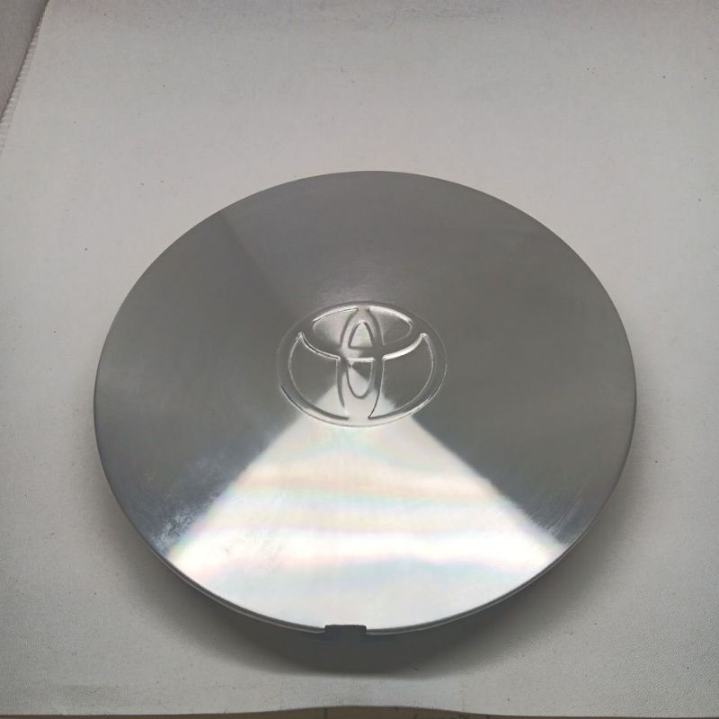 dop roda tutup dop velg toyota kijang kapsul/lgx tahun 1997-2002 diameter 16cm Harga 45,000 rupiah*Gratis Ongkir