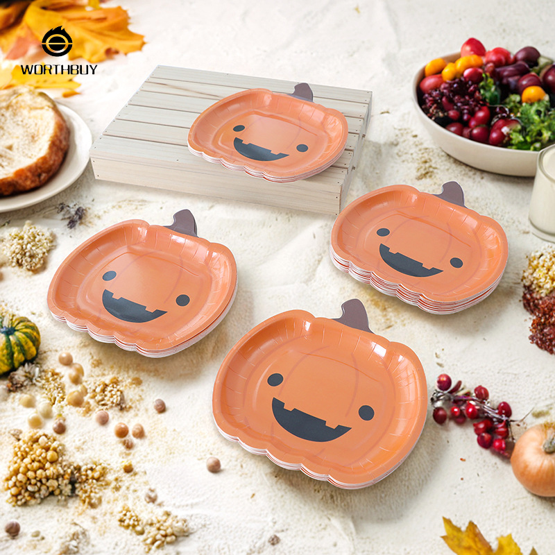 Đĩa bí ngô trang trí tiệc Halloween với khuôn mặt tươi cười dễ thương cho các sự kiện lễ hội