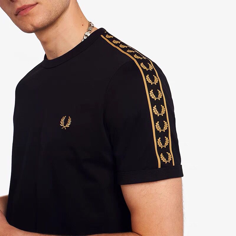 Fred Perry Lúa Mì Tai Fp M2717 Cổ Điển Internet Người Nổi Tiếng màu trắng thời trang Chuỗi Nhãn Ngắn