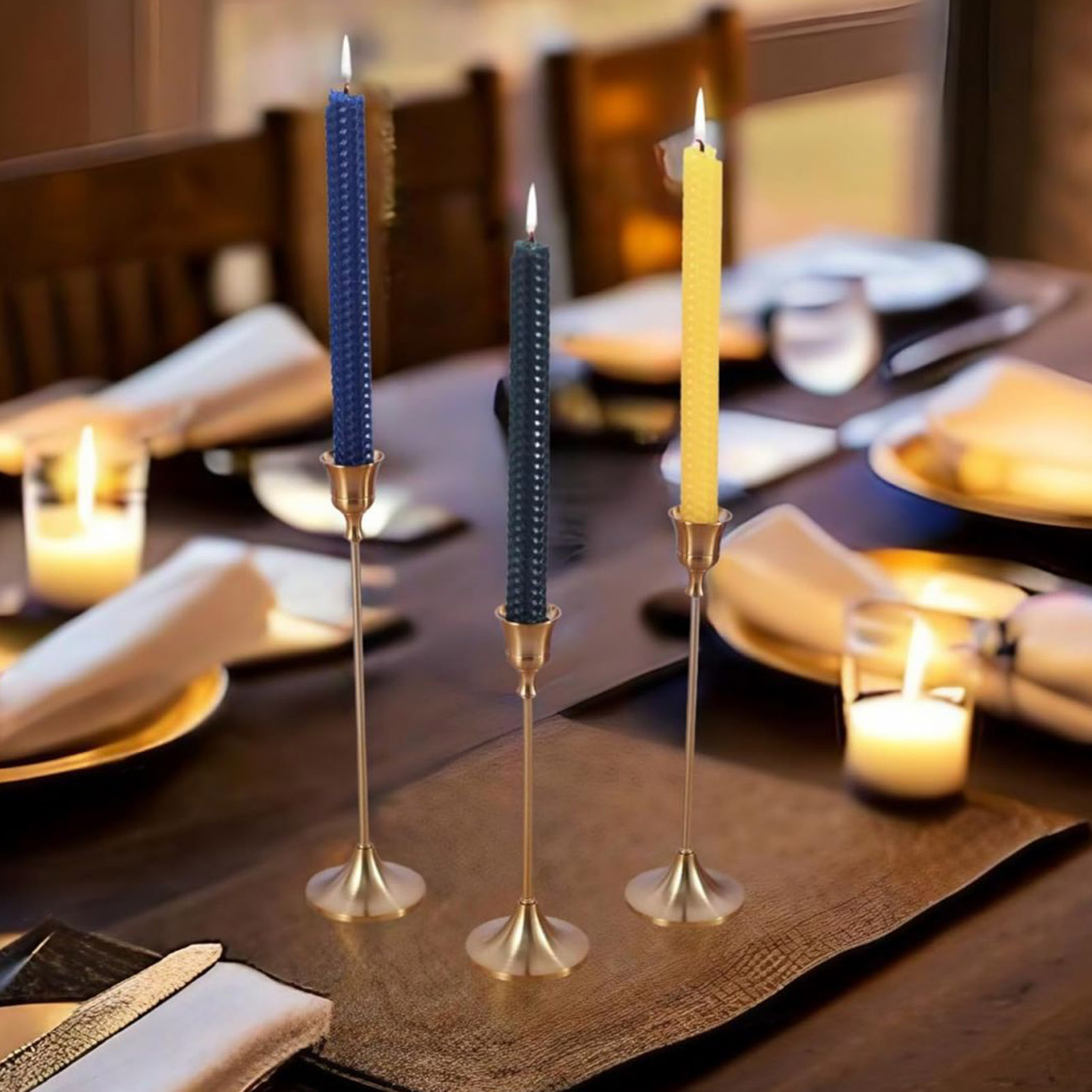 Romantic Candlelight Dinner Decor Wide Base Candle Holders Vintage Metal Candle Holders for Wedding Home Decor Set of 3 Pillar Candlesticks