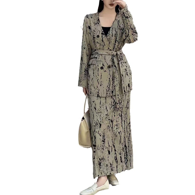 Advanced Style Suit Jacket Women Tie Dye Slimming Temperament Two-Piece Set 2024 Autumn/Winter New Professional Dress Women's Skirt Set ราคา 3,405 บาท*ส่งฟรี