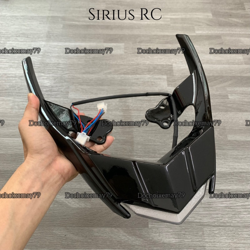 Cảng sau Sirius có đèn kiểu Spark thái