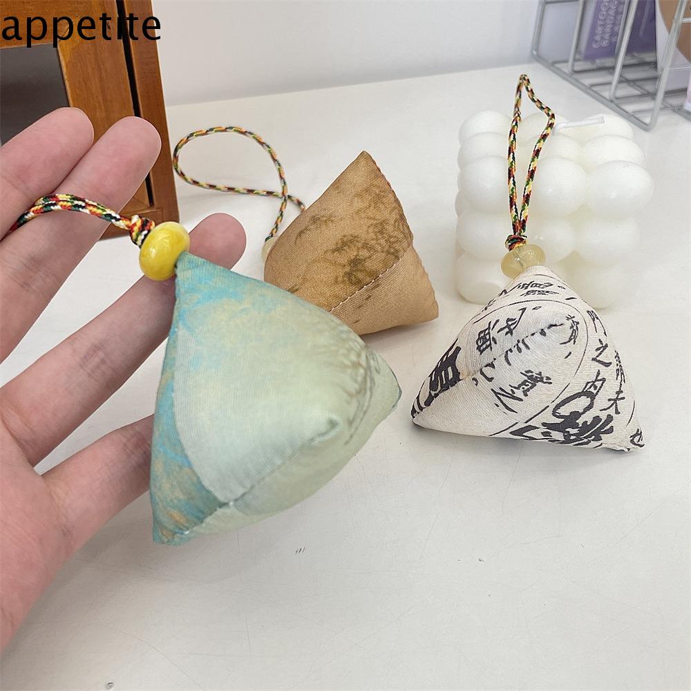 APPETIT Bông dây chuyền zongzi thêu Vải lanh Polyester Móc khóa hình tam giác Di động Gấu trúc Phụ kiện Hanfu Phụ nữ