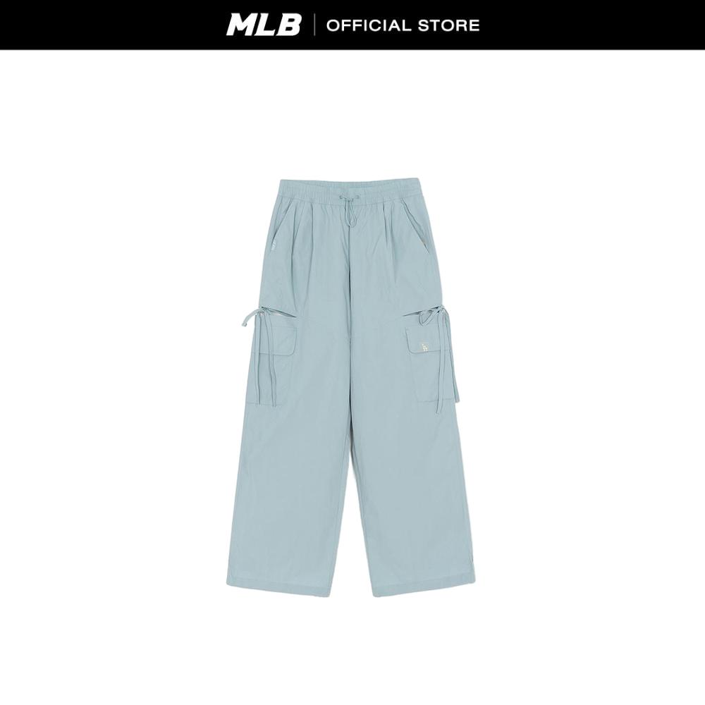 MLB Women Gorpcore Cut-Out Cargo Wide Pants Model 3FWPB0563 07MTL Mint ราคา 3,791 บาท*ส่งฟรี