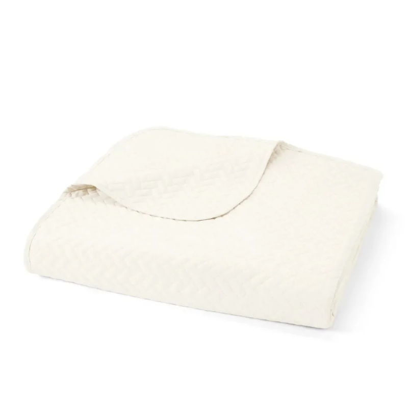 （CC-comfort) Ivory Herring Pattern Quilted Coverlet Warm Winter Blankets King / CalKing Freight Free Thick Quilts for the Winter Double Duvet ราคา  5,413 บาท*ส่งฟรี