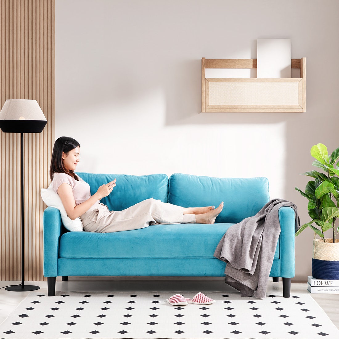 SB Design Square SB FURNITURE โซฟา 2 ที่นั่ง รุ่น Mean สีเขียว (176x80x87 ซม.) ราคา 7,900 บาท*ส่งฟรี