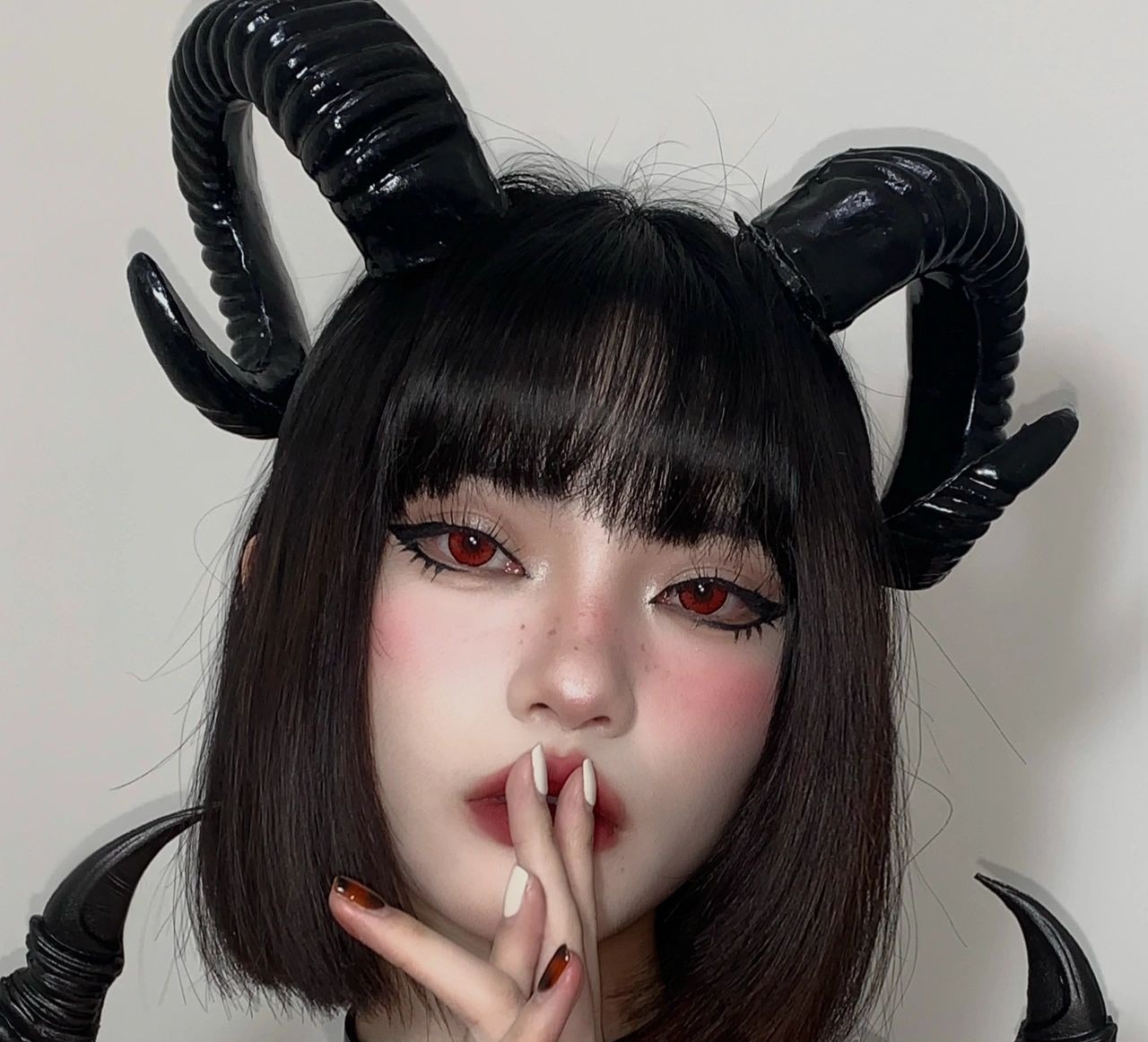 Dark Halloween Party Succubus Devil Horn Goat Horn Headband Cosplay Hair Accessories Horn Headband 【